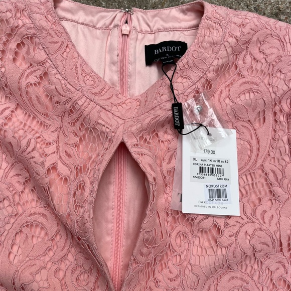 Bardot Pink Lace Long-Sleeve Party Dress - Picture 2 of 3